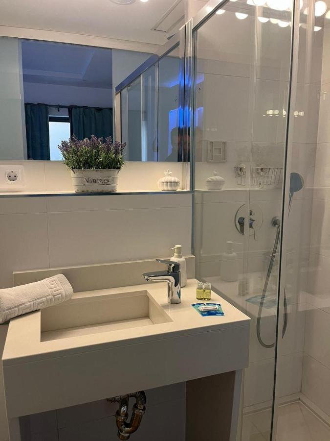 Deluxe Artemisa Sevilla Екстериор снимка