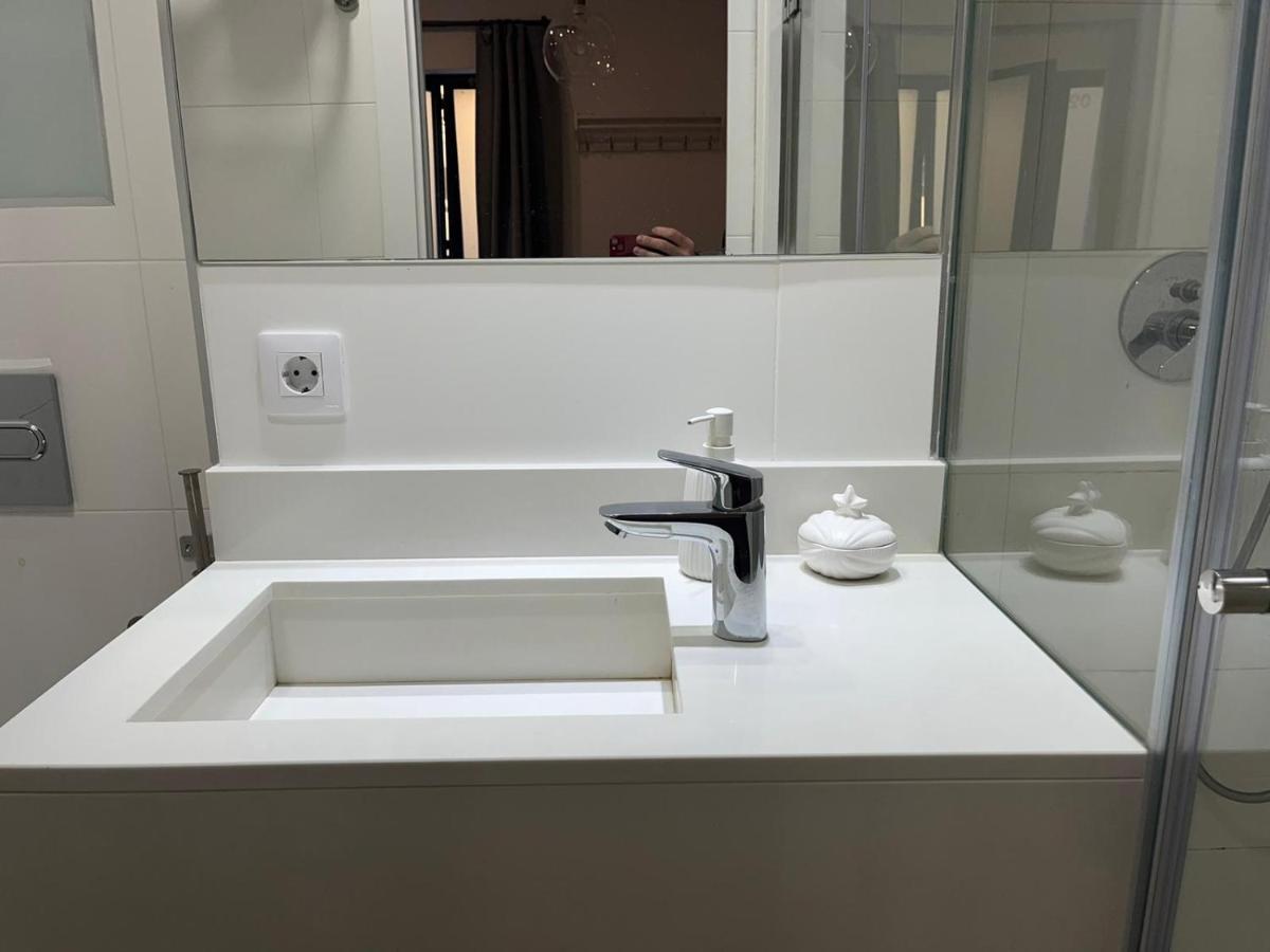 Deluxe Artemisa Sevilla Екстериор снимка